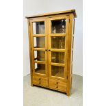 MORRIS FURNITURE COMPANY SOLID LIGHT OAK TWO DOOR DISPLAY CABINET WITH DRAWERS TO BASE W 106CM D