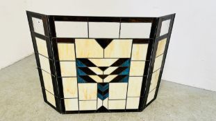 A VINTAGE 3 FOLD STAINED GLASS FIRE GUARD - W 96 X H 66CM.