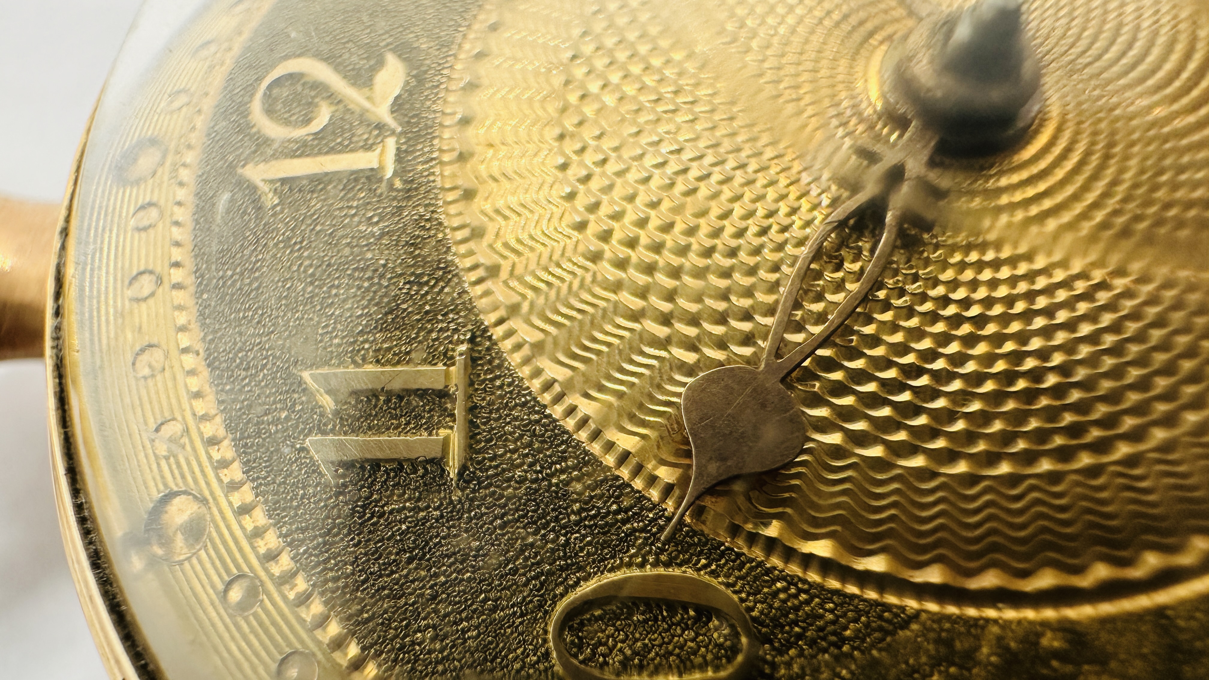 AN ANTIQUE 18CT GOLD CASED GENTS POCKET WATCH FUSSEE VERGE MOVEMENT INSCRIBED PAINGER? HOLBORN HILL - Image 8 of 33