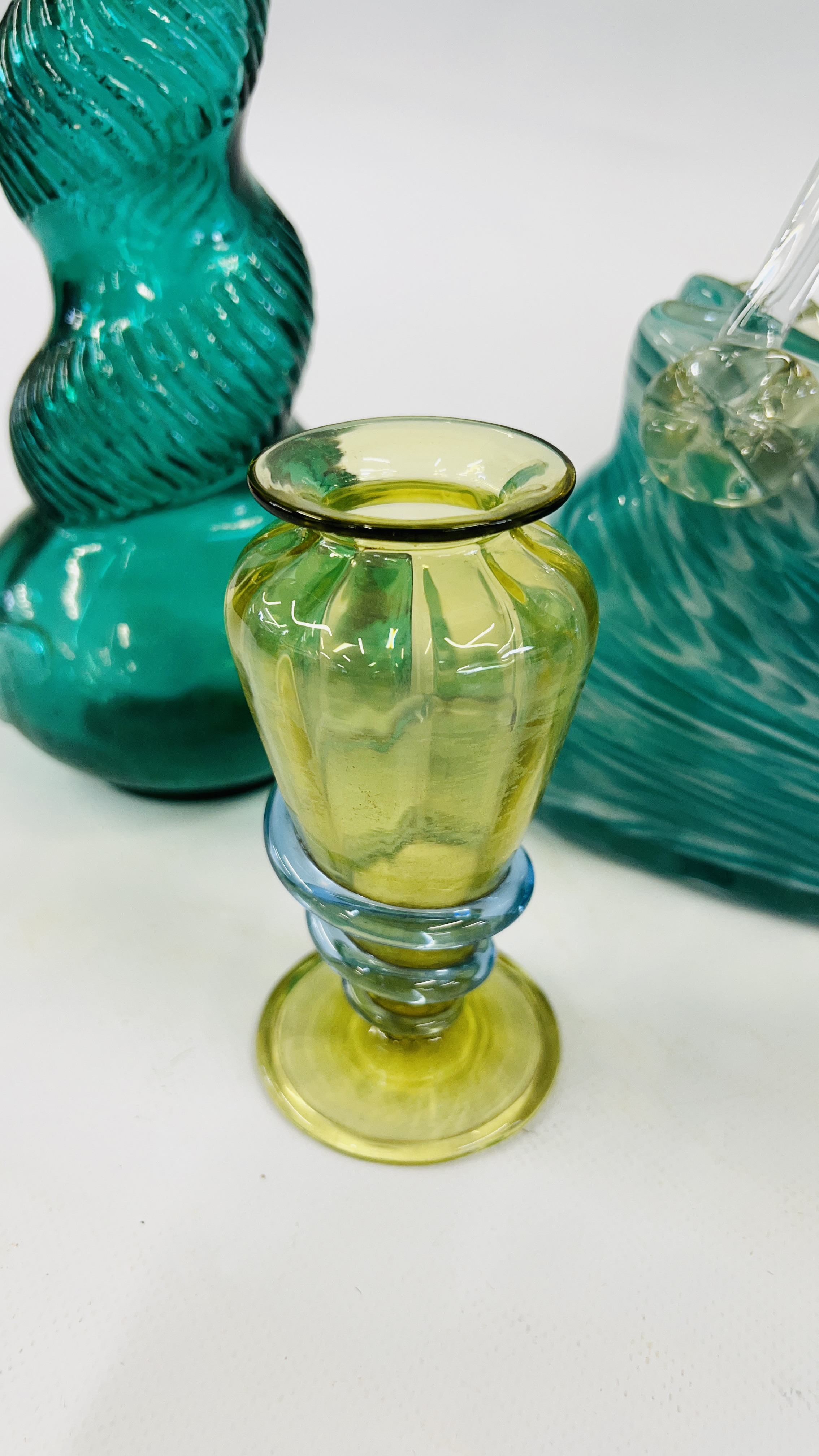 A VINTAGE GREEN GLASS BOTTLE MARKED "SHONFELDS" ALONG WITH AN ART GLASS BASKET AND A VICTORIAN - Image 3 of 7