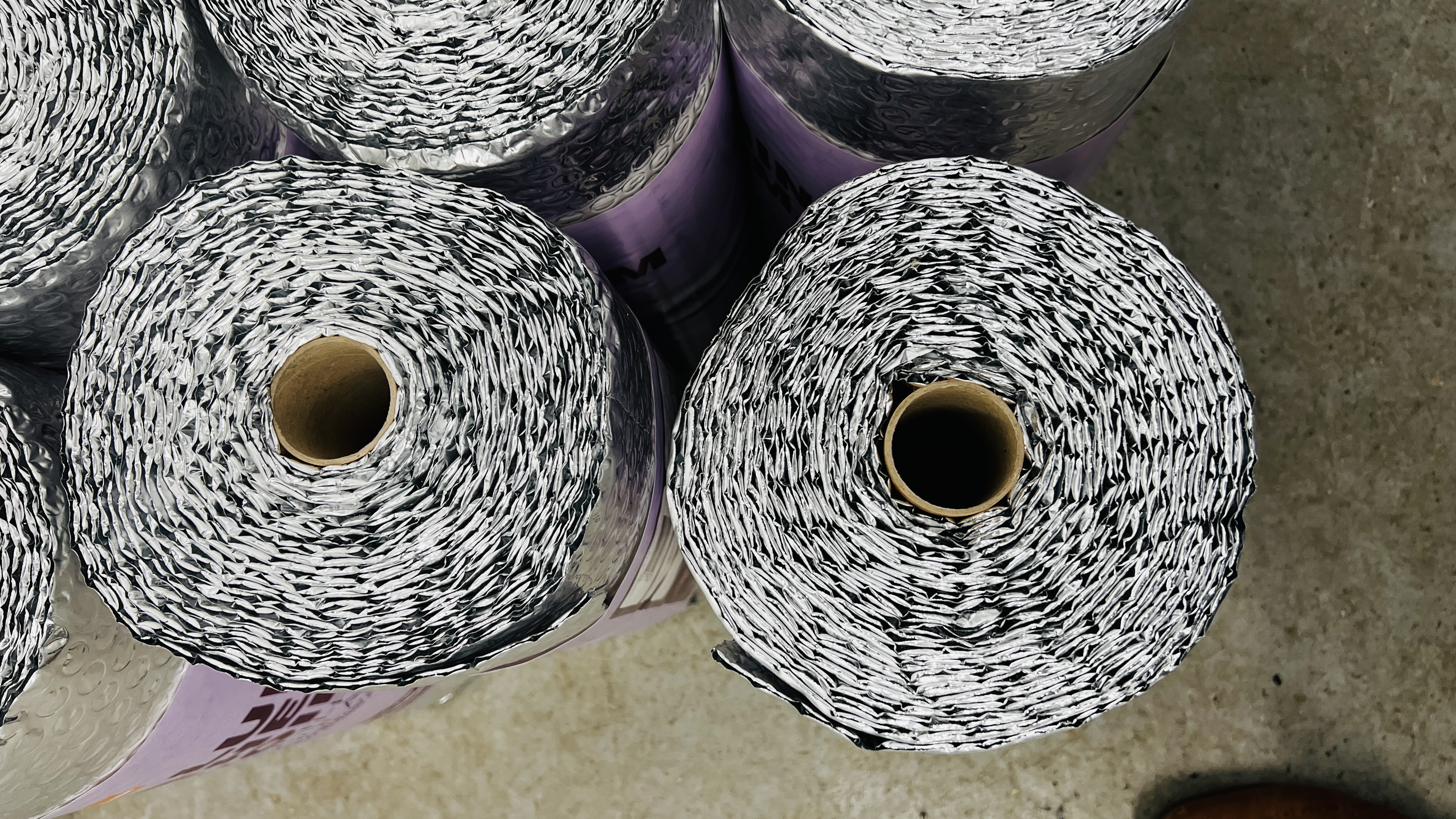 20 X AS NEW ROLLS OF ALUMINIUM THERMAL FOIL MULTI PURPOSE INSULATION 4MM THICK 60CM WIDE 7. - Image 4 of 4