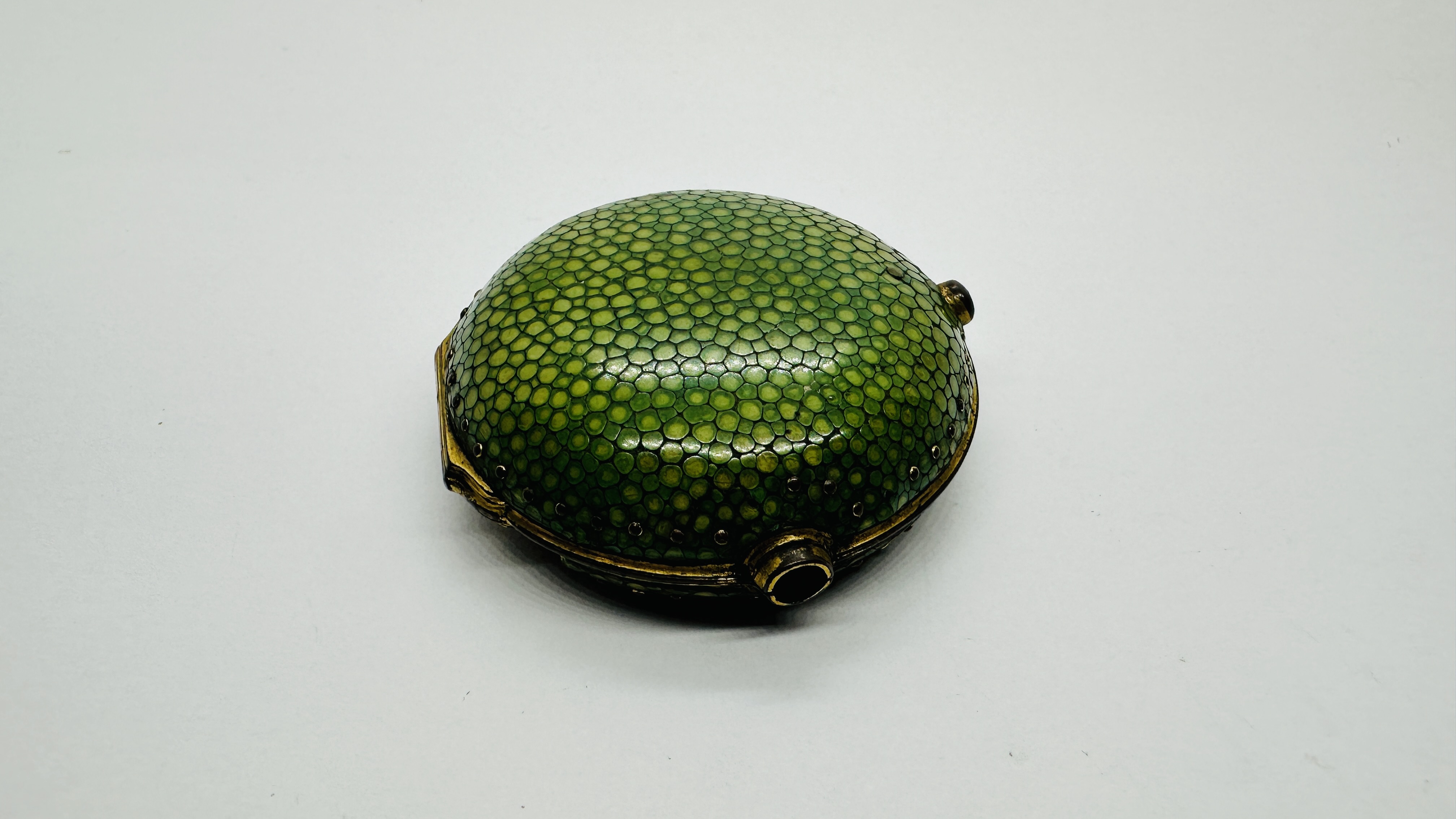 AN ANTIQUE SHAGREEN POCKET WATCH CASE - DIAM 4.5CM. - Image 9 of 9