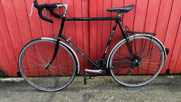 A VINTAGE HOLDSWORTH 15 SPEED ROAD BICYCLE.