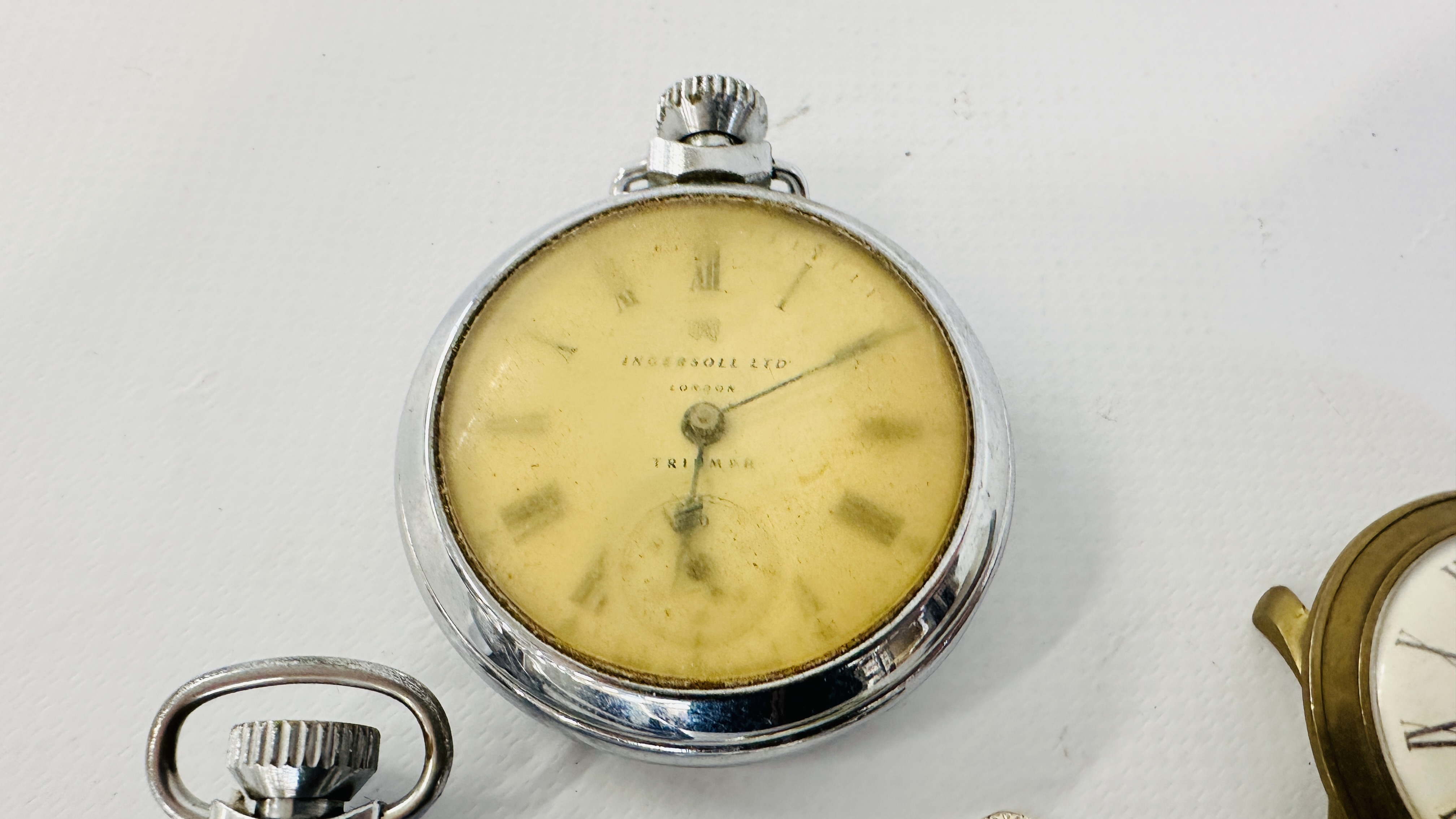 A GROUP OF THREE POCKET WATCHES TO INCLUDE SMITHS EMPIRE, - Image 5 of 10