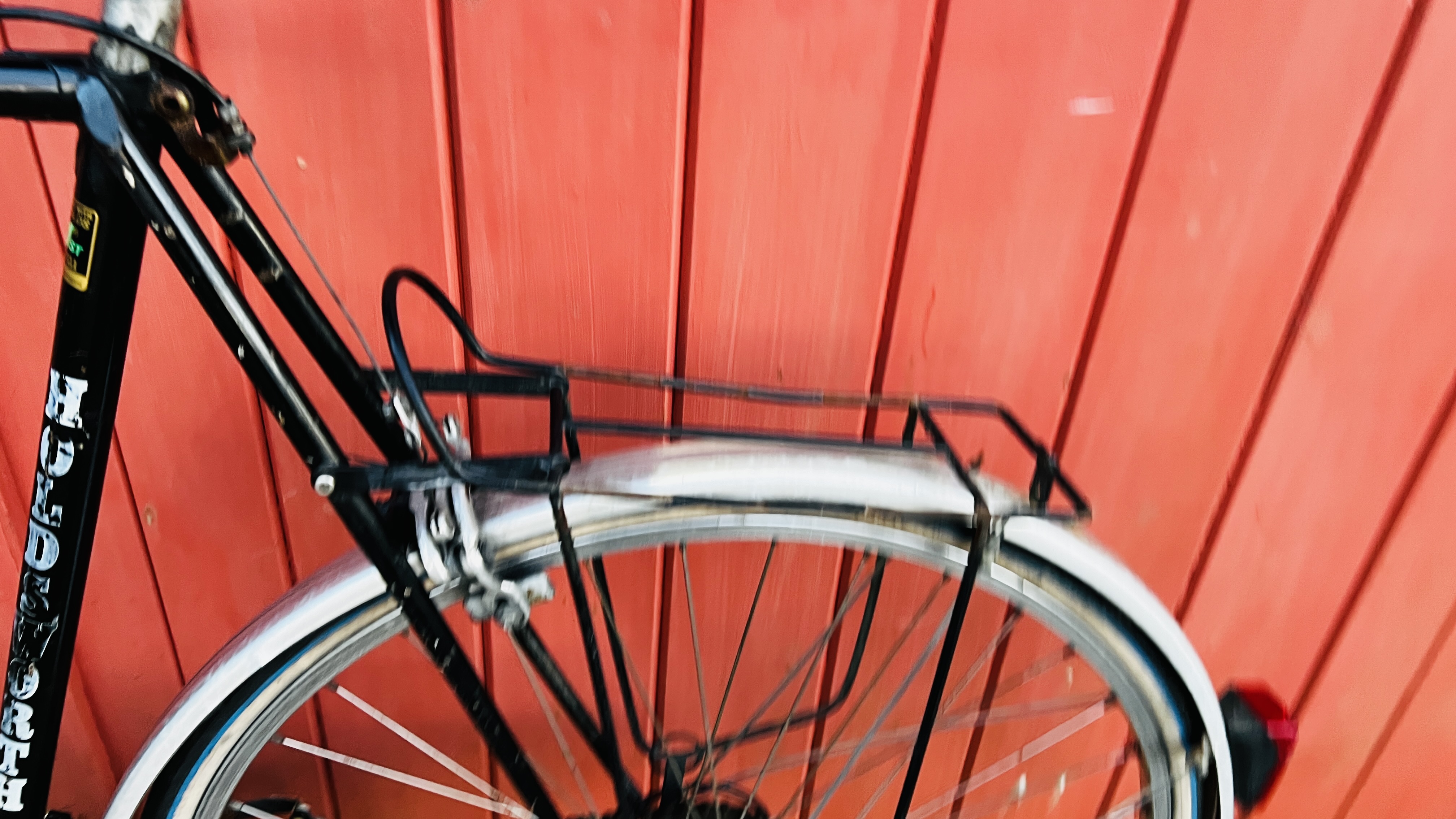 A VINTAGE HOLDSWORTH 15 SPEED ROAD BICYCLE. - Image 8 of 13