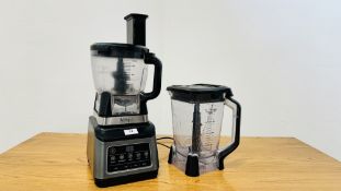 A NINJA BN800UK AUTO IQ FOOD PROCESSOR AND BLENDER - SOLD AS SEEN.