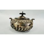 A SILVER TEA CADDY OF OVAL FORM WITH GADROONED BORDERS AND SCROLL HANDLES SHEFFIELD ASSAY 13.25CM.
