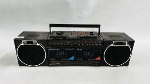 A GRUNDIG RR1600 STEREO HI-FI - SOLD AS SEEN.