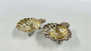 PAIR OF SILVER SHELL BUTTER DISHES SHEFFIELD ASSAY,