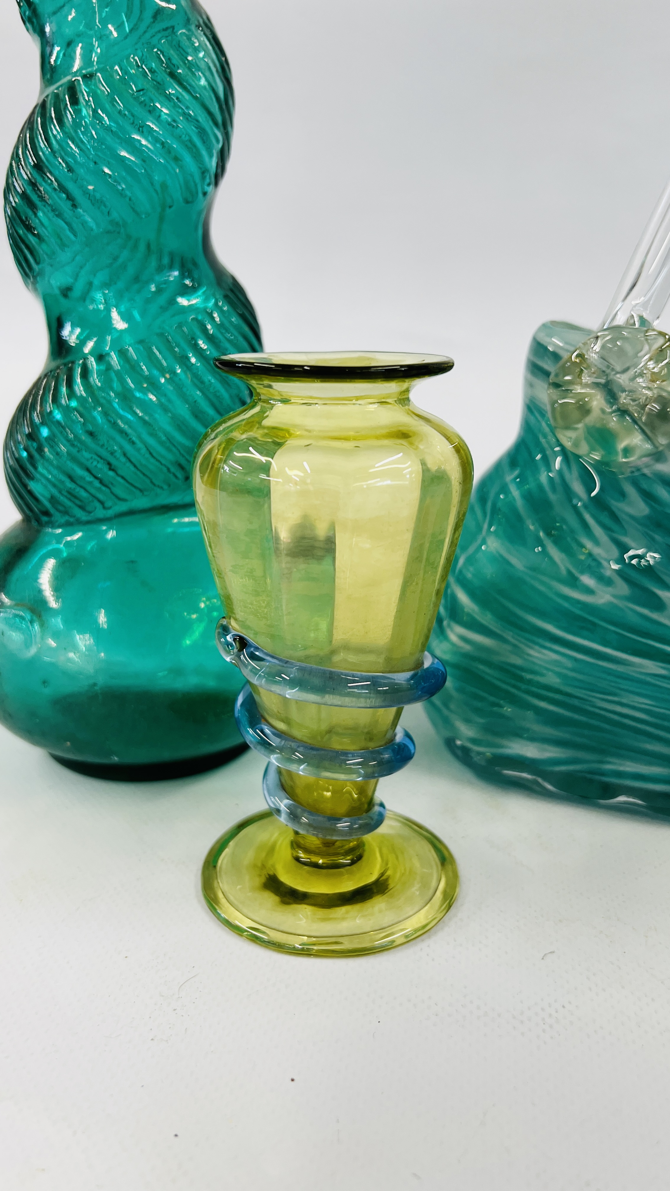 A VINTAGE GREEN GLASS BOTTLE MARKED "SHONFELDS" ALONG WITH AN ART GLASS BASKET AND A VICTORIAN - Image 2 of 7