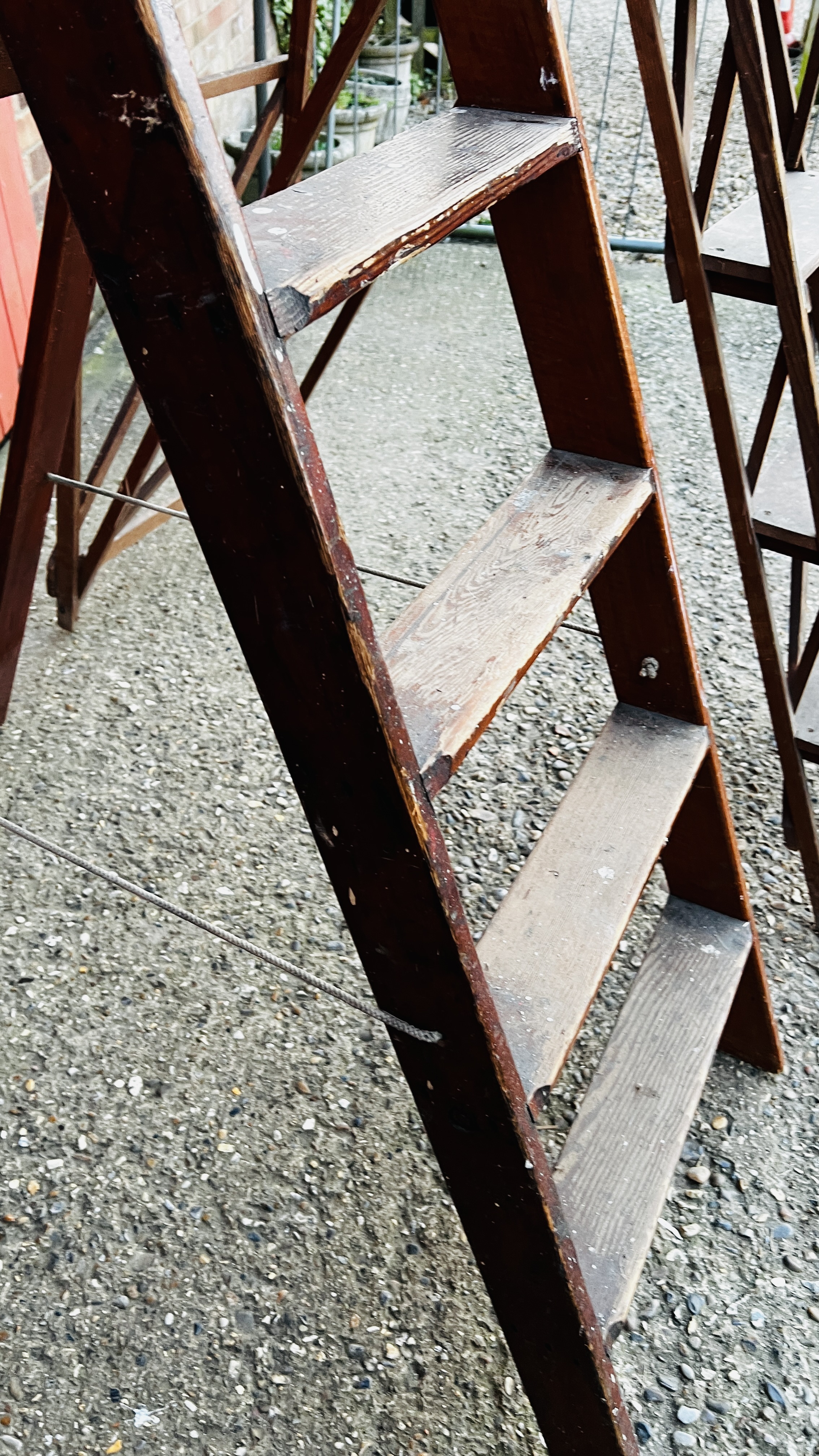 TWO SETS OF VINTAGE WOODEN LADDERS ONE HAVING A CAST PLAQUE TITLED "THE HATHERLEY" (COLLECTORS ITEM - Image 15 of 17