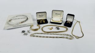 A TRAY OF VINTAGE DESIGNER COSTUME JEWELLERY TO INCLUDE PIERRE CARDIN, JOAN RIVERS,