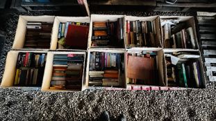 12 BOXES OF ASSORTED BOOKS TO INCLUDE MODERN NOVELS AND REFERENCE.