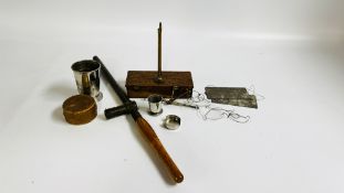 A VINTAGE 1917 PERISCOPE MK 1 X R & J BECK LTD NO 11864 ALONG WITH BRASS APOTHECARY SCALES AND 2
