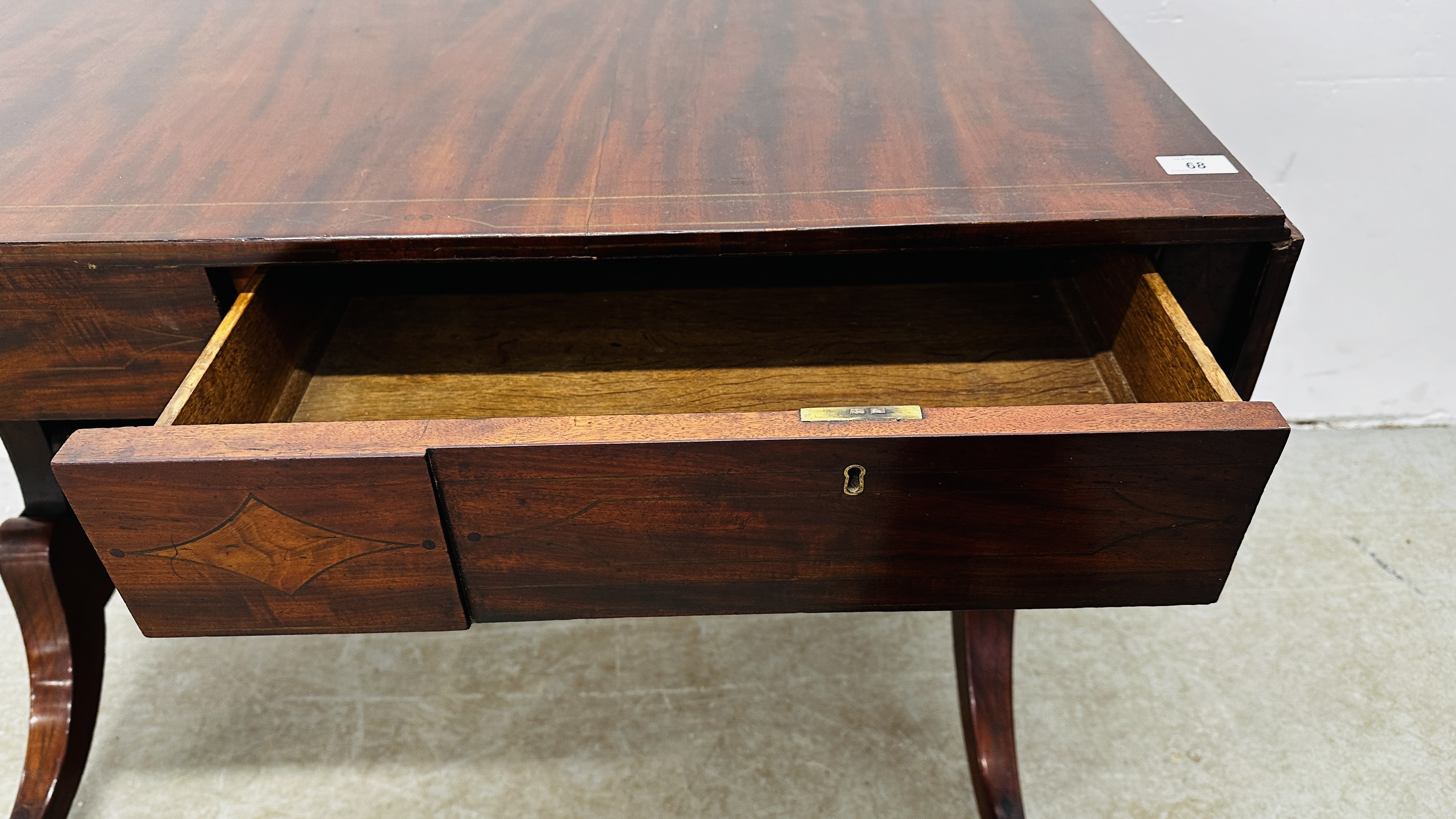 GEORGIAN MAHOGANY AND INLAID TWO DRAWER SOFA TABLE WITH STRETCHER SUPPORT W 143CM X D 63CM X H 71. - Image 15 of 20