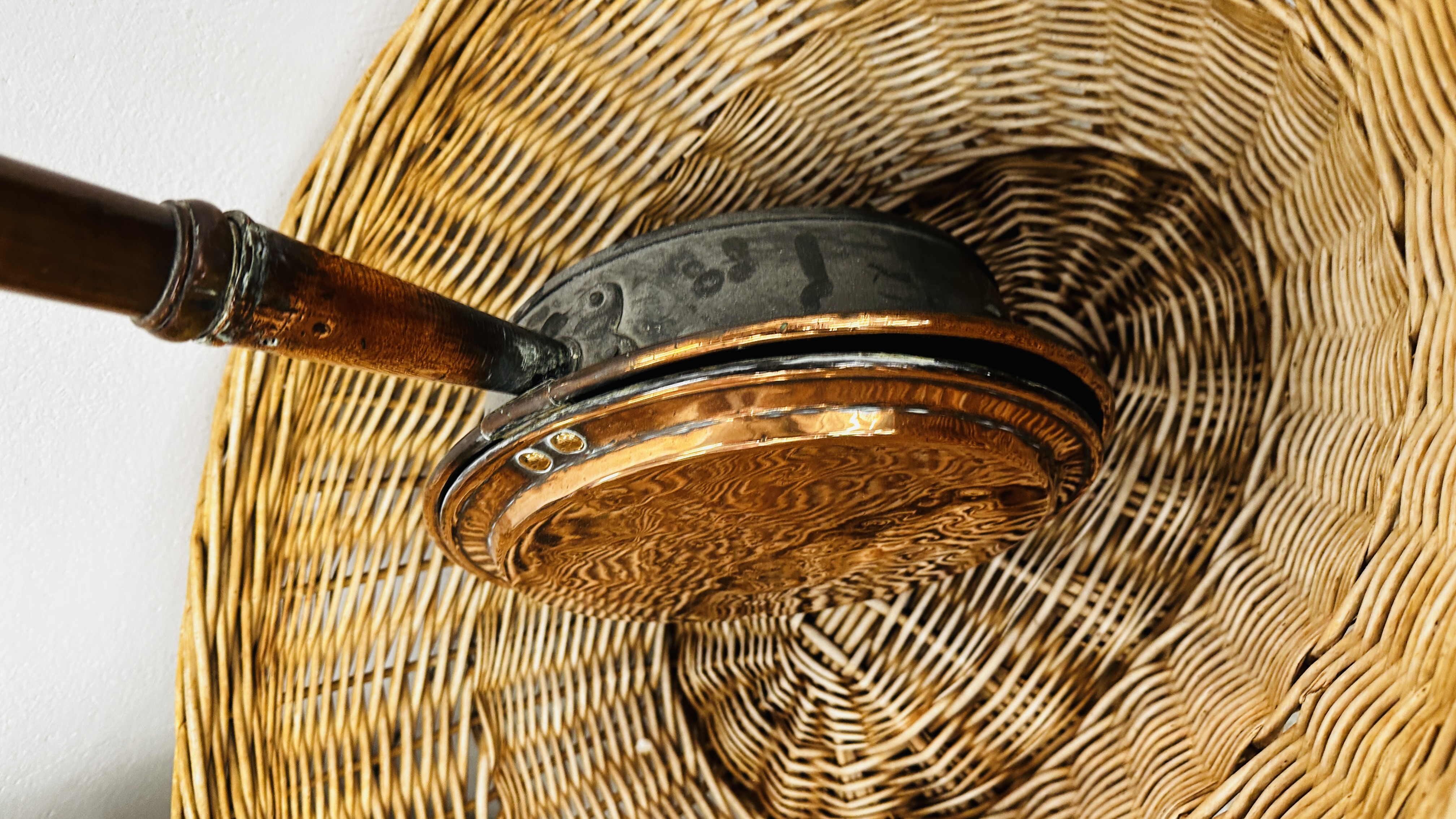 WICKER BASKET, VINTAGE COPPER WARMING PAN AND KETTLE, A MODERN CERAMIC BLUE GLAZED UMBRELLA STAND. - Image 5 of 7