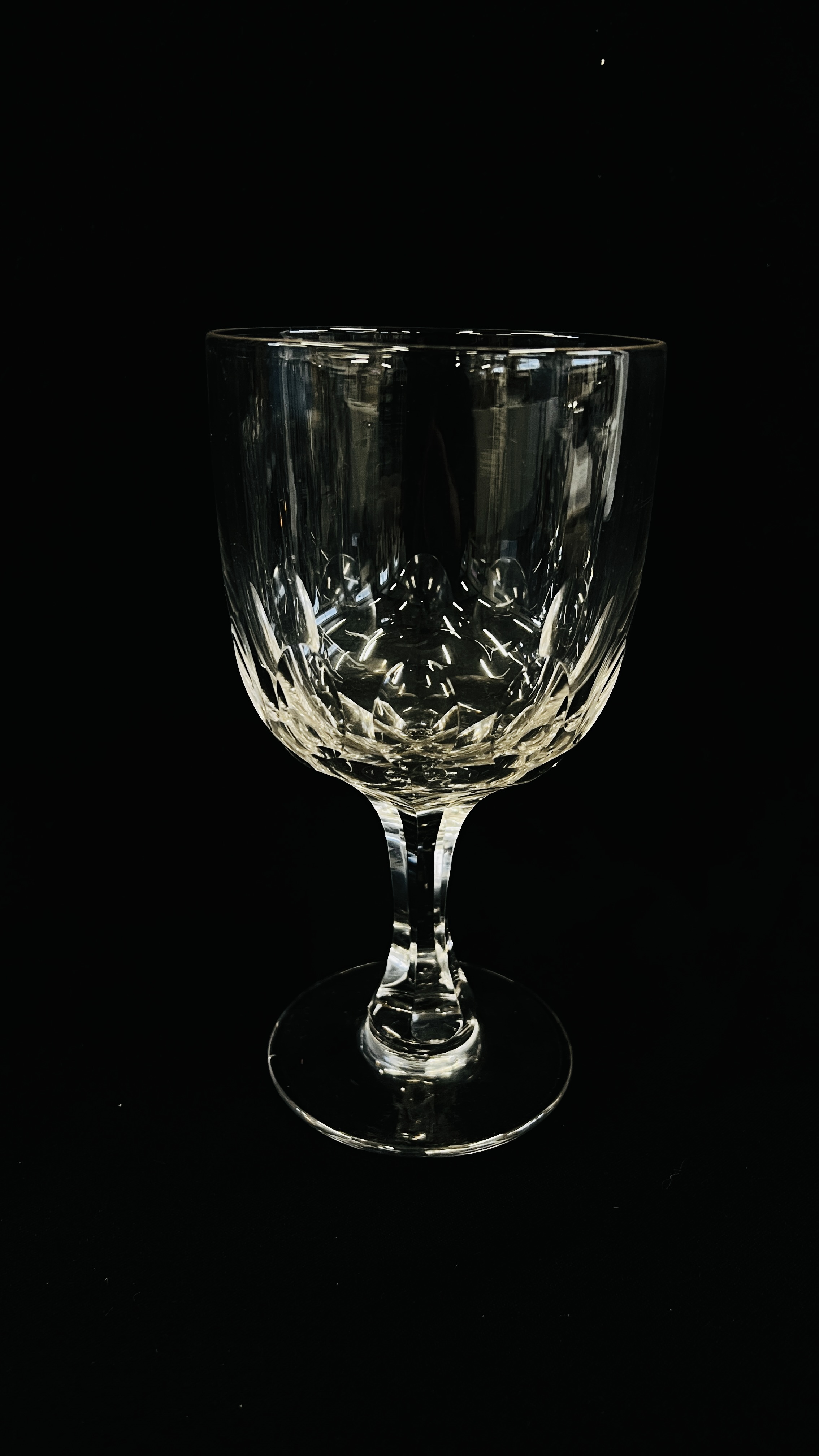 A TALL RUMMER ON A HEXAGONAL STEM AND CIRCULAR FOOT ALONG WITH 5 WATERFORD SHERRY GLASSES, - Image 2 of 5
