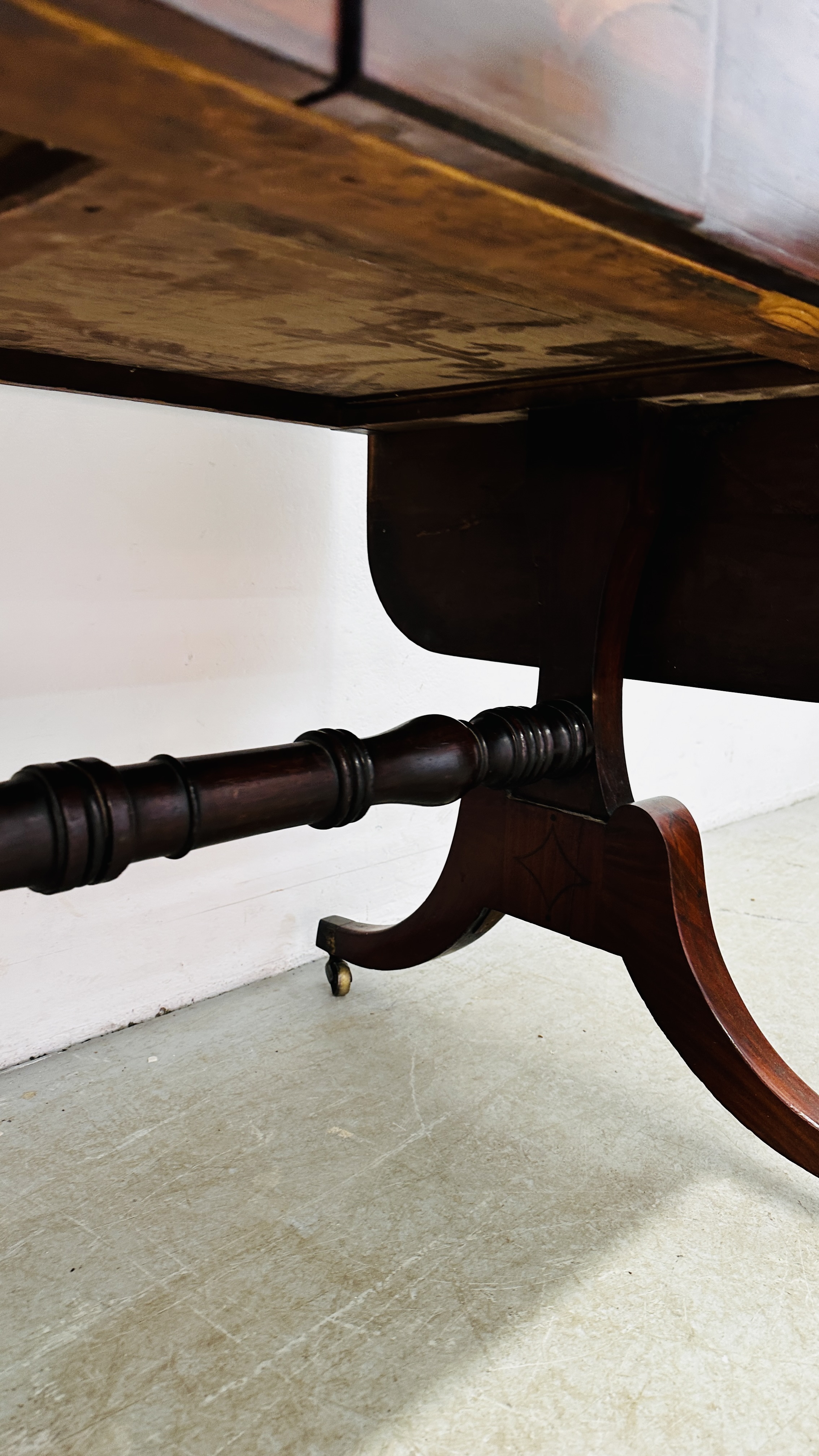GEORGIAN MAHOGANY AND INLAID TWO DRAWER SOFA TABLE WITH STRETCHER SUPPORT W 143CM X D 63CM X H 71. - Image 10 of 20
