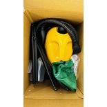 4 BAR STEAM CLEANER BOXED WITH ACCESSORIES AND INSTRUCTIONS. - SOLD AS SEEN.