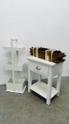 A MODERN WHITE FINISH SINGLE DRAWER SIDE TABLE AND A MODERN WHITE FINISH 3 TIER BATHROOM STAND AND