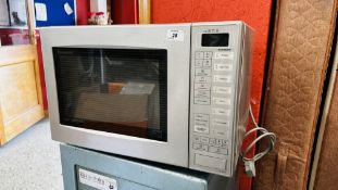 PANASONIC DIMENSION 4 MICROWAVE - SOLD AS SEEN.