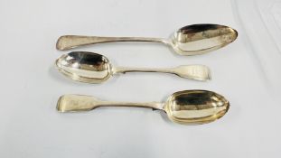 A PAIR OF ANTIQUE SILVER SPOONS LONDON ASSAY G.A.