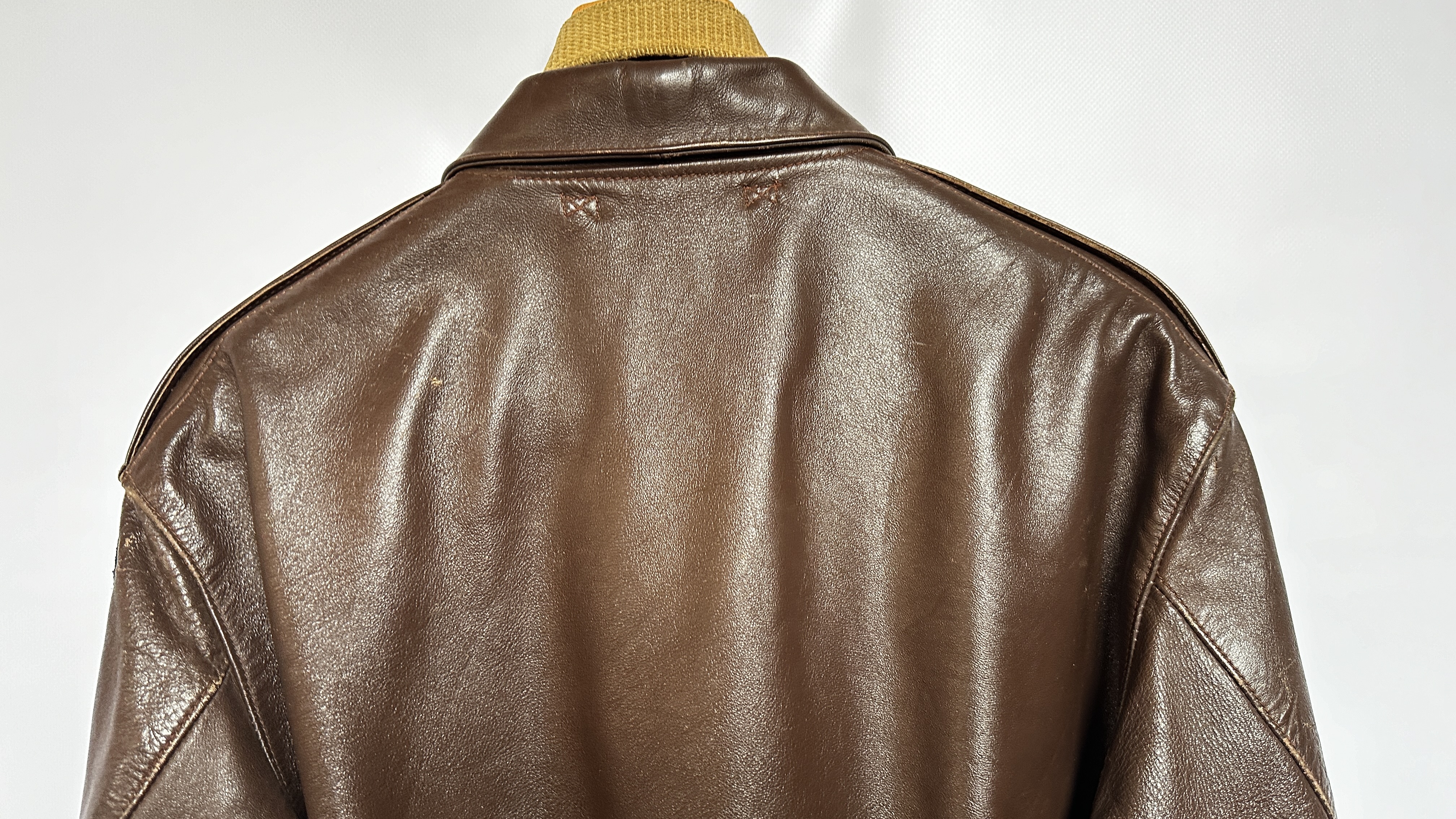 A REPRODUCTION TYPE A2 AMERICAN BROWN LEATHER BOMBER STYLE JACKET BY EASTMAN LEATHER CLOTHING - - Image 23 of 29