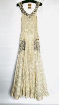 1940S CREAM CREPE WEDDING DRESS WITH TRAIN,