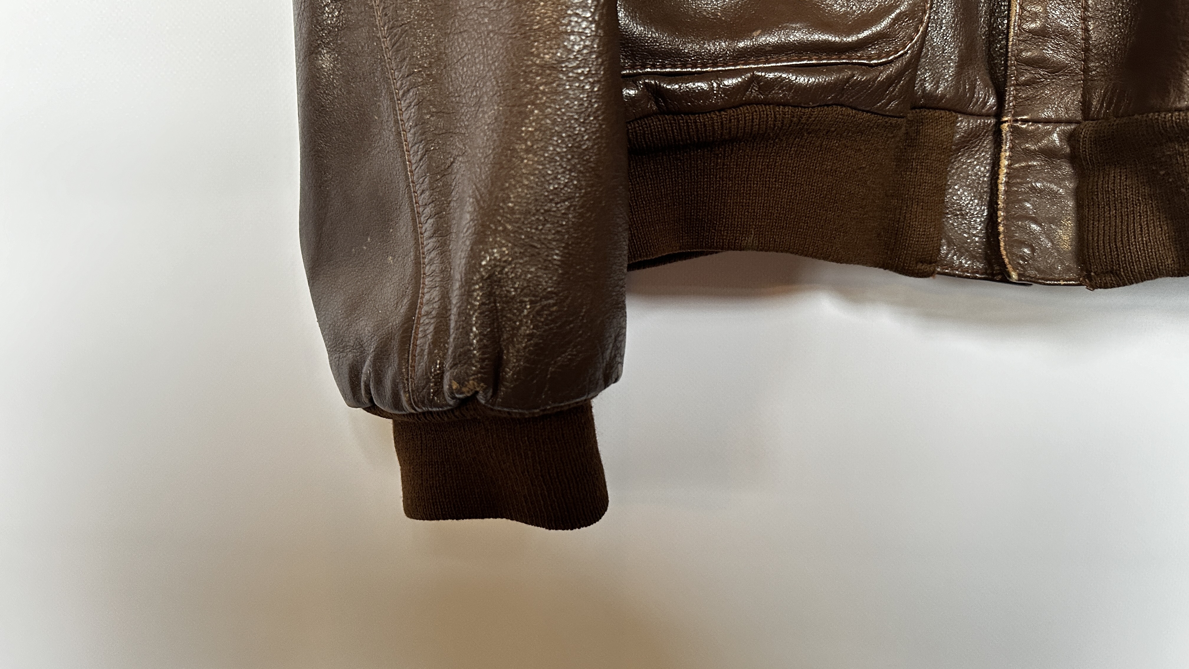 A REPRODUCTION TYPE A2 AMERICAN BROWN LEATHER BOMBER STYLE JACKET BY EASTMAN LEATHER CLOTHING - - Image 10 of 29