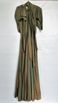 1940S TURQUOISE/PINK SHOT TAFFETA EVENING GOWN, CUT AWAY BACK, FULL SKIRT,