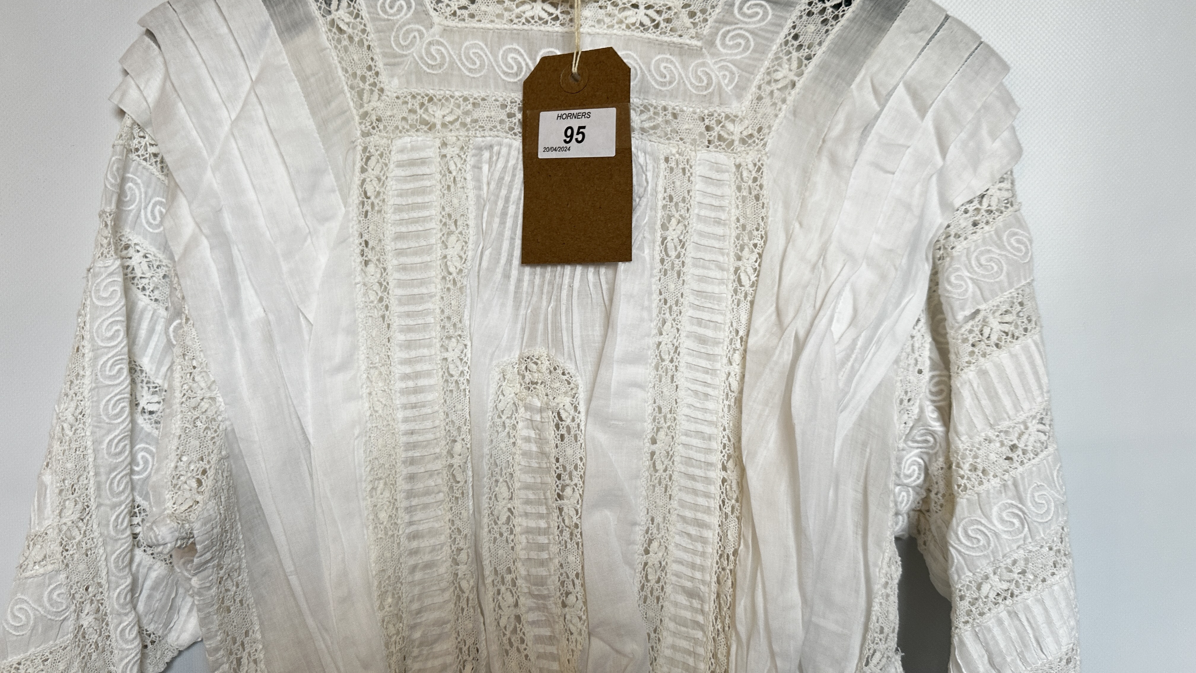 EDWARDIAN WHITE BRODERIES ANGLAISE 2 PIECE, LACE INSERTS AND SILK EMBROIDERED, TASSELS ON BODICE, - Image 3 of 20