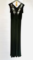 1930S BLACK HEAVY CREPE GOWN,