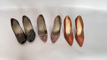 3 PAIRS OF 1950S LADY’S SHOES - ONE PAIR BEING FLORAL,
