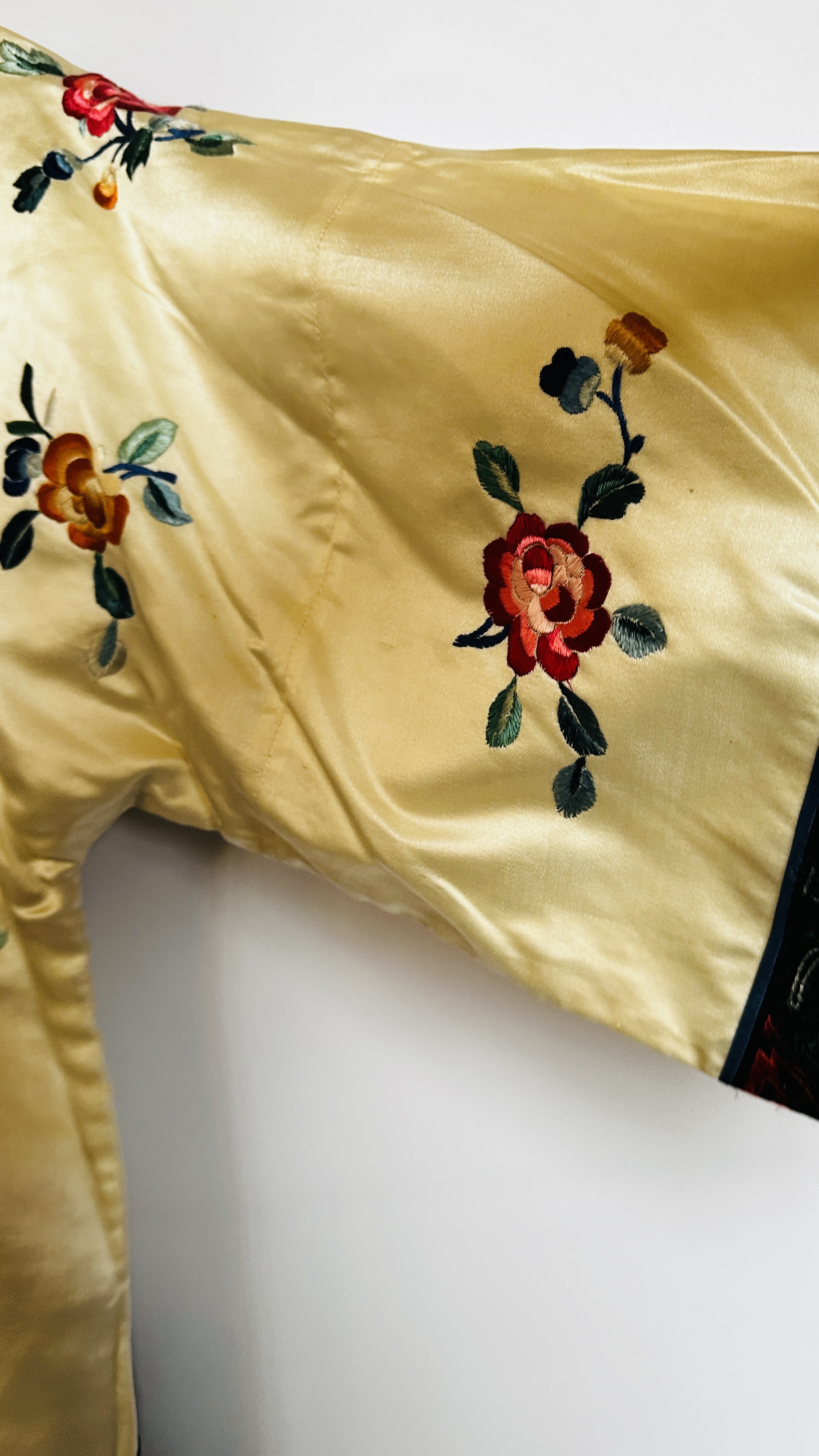 1920S CREAM SATIN CHINESE PYJAMAS, HEAVILY EMBROIDERED WITH FLOWERS, BLACK EMBROIDERED AT NECKLINE, - Image 30 of 36