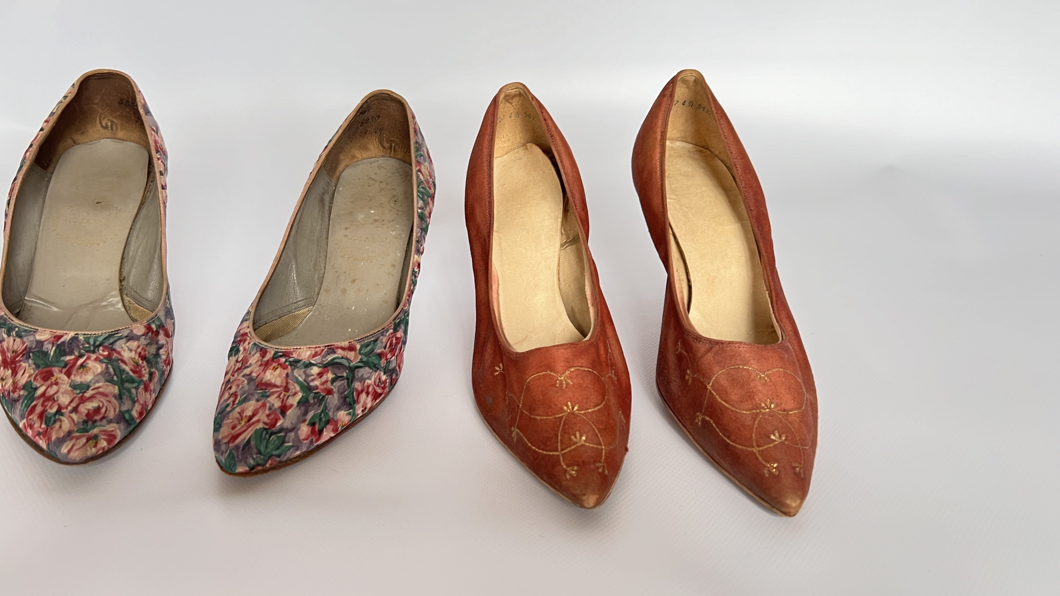 3 PAIRS OF 1950S LADY’S SHOES - ONE PAIR BEING FLORAL, - Image 2 of 8