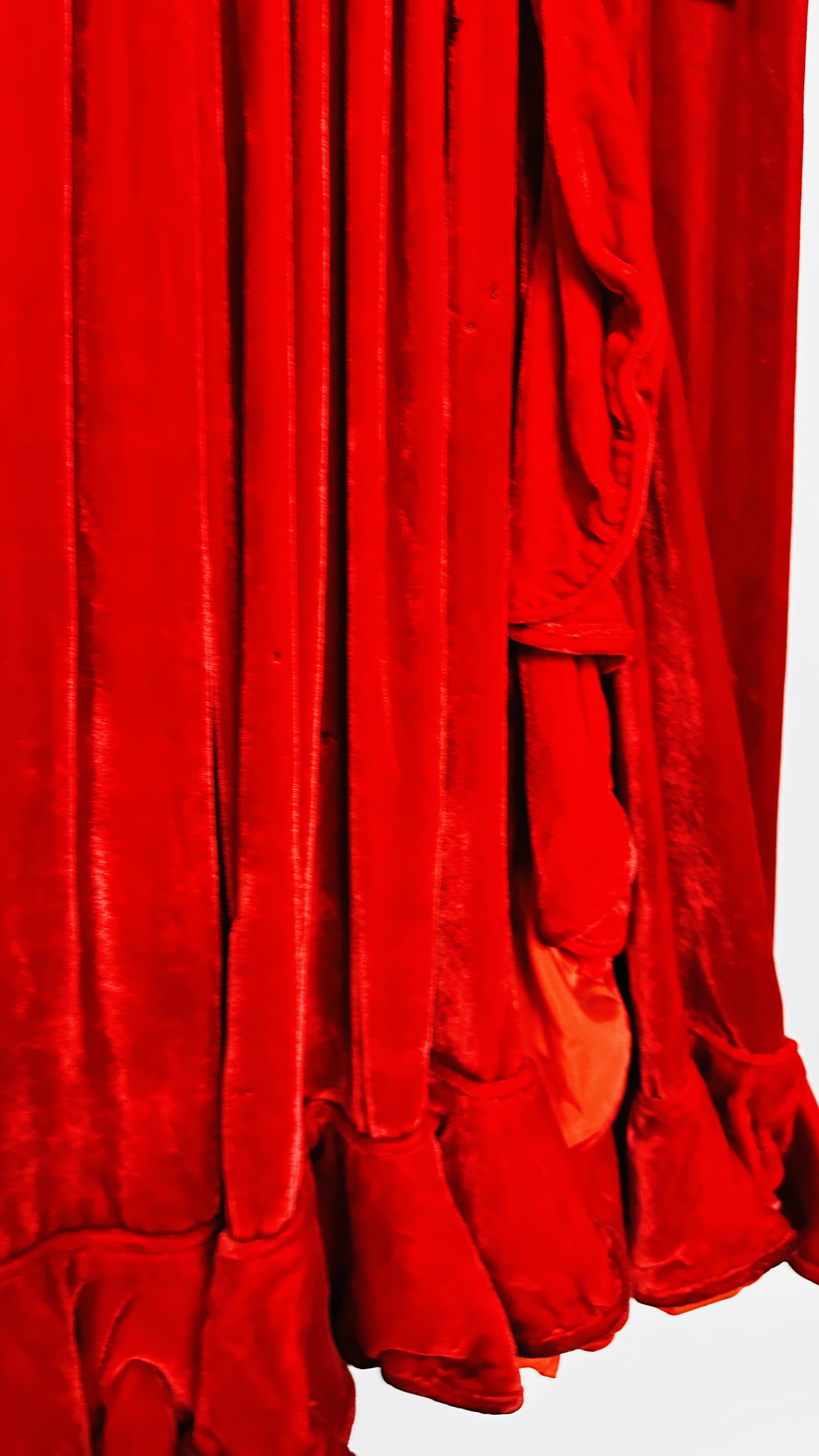 1930S RED VELVET EVENING GOWN FITTED HIPLINE, FULL CIRCULAR FRILLED HEMLINE, - Image 24 of 30