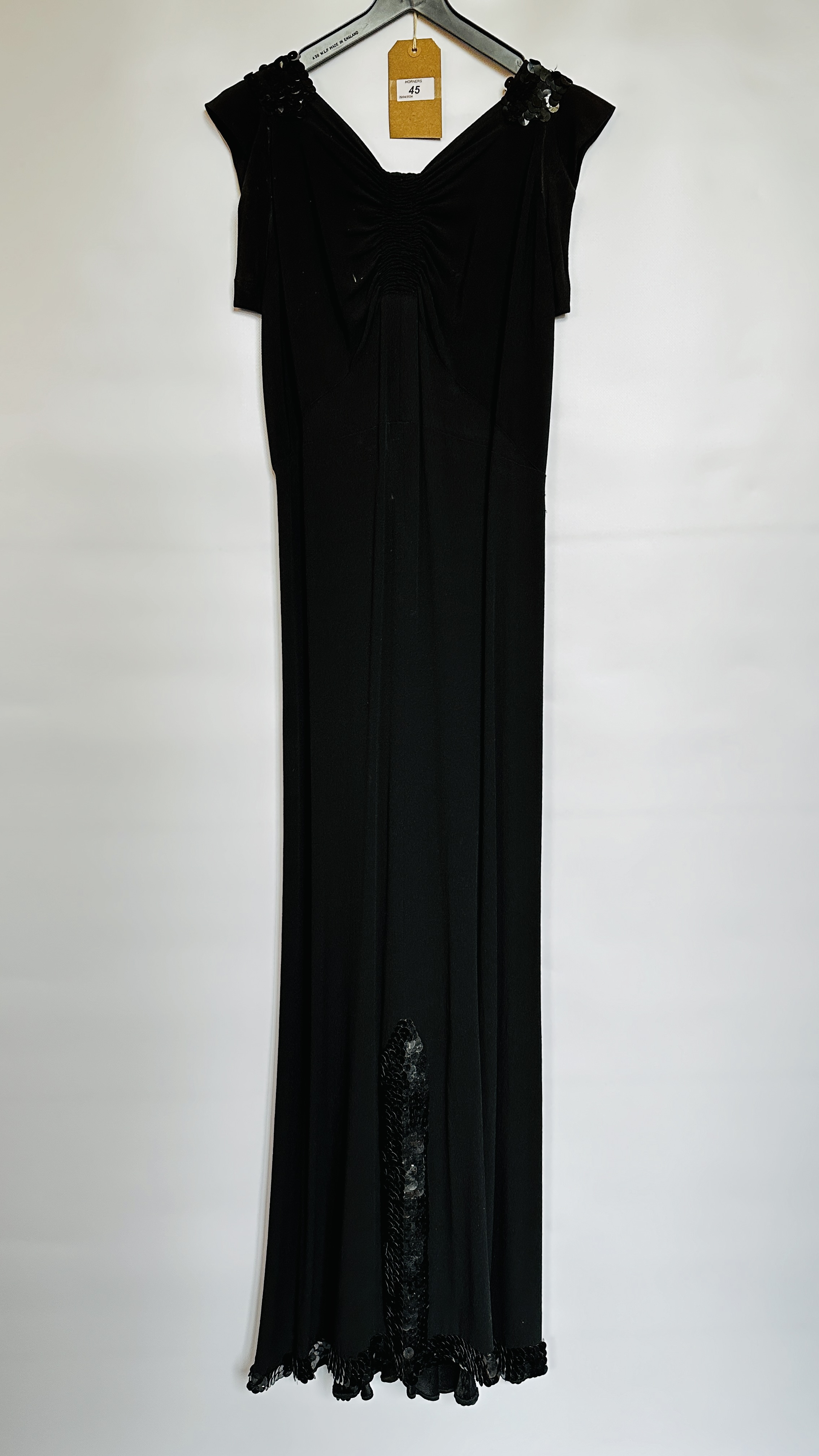 1930S BLACK HEAVY CREPE GOWN, - Image 12 of 17