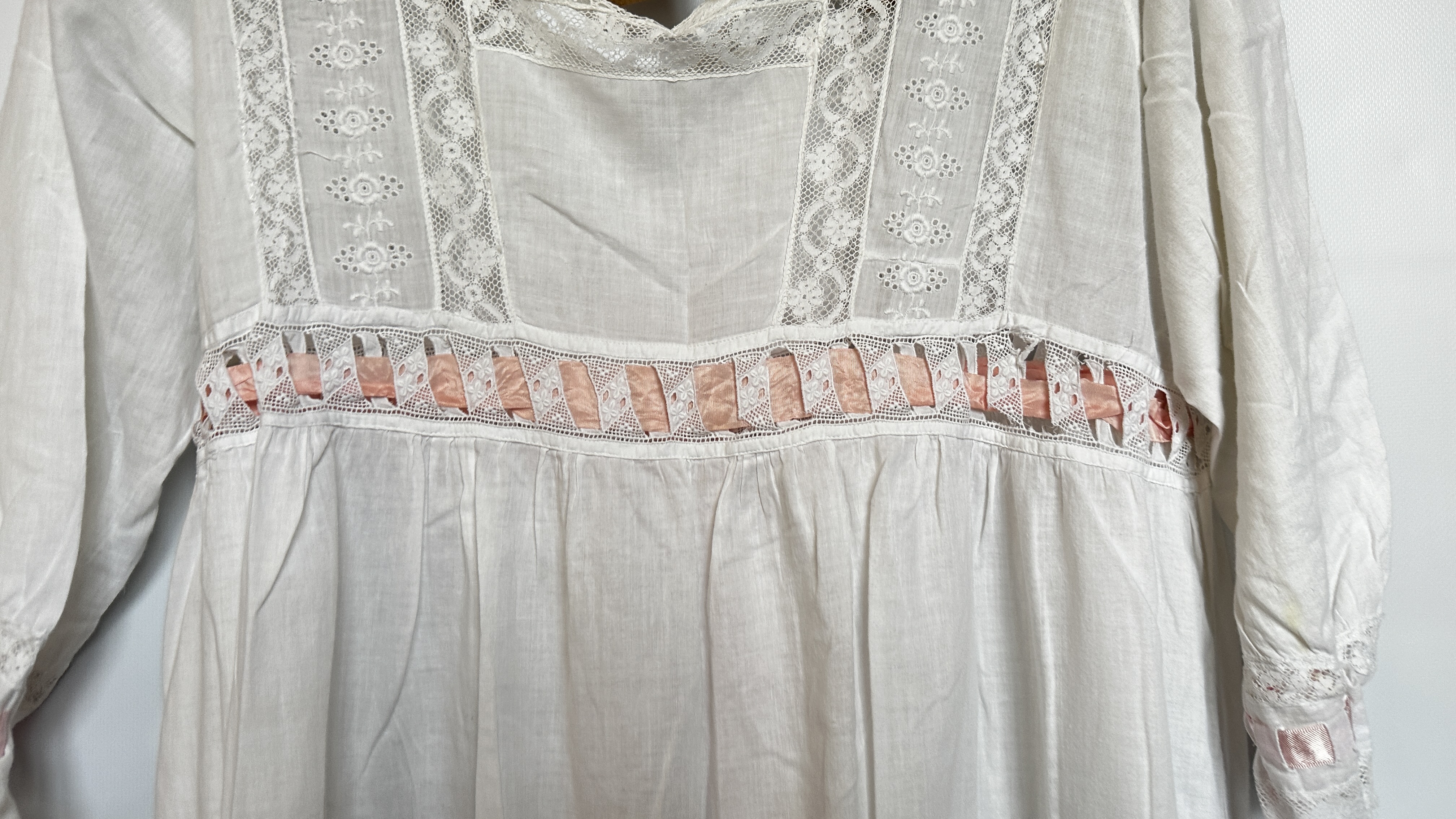 EDWARDIAN WHITE EMBROIDERED AND LACE NIGHTDRESS WITH PINK RIBBON TO SLEEVE AND BODICE - A/F - Image 17 of 27