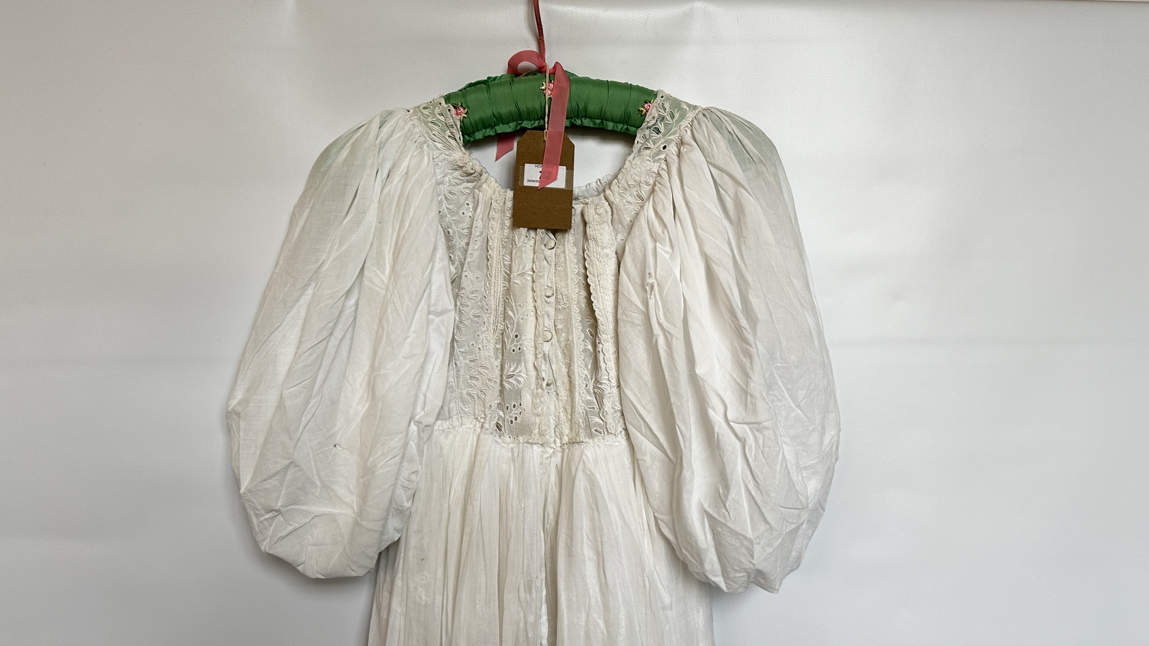 FINE WHITE COTTON EDWARDIAN DRESS, ALL OVER EMBROIDERY, EMPIRE LINE, PUFFED SLEEVES - A/F CONDITION, - Image 20 of 20