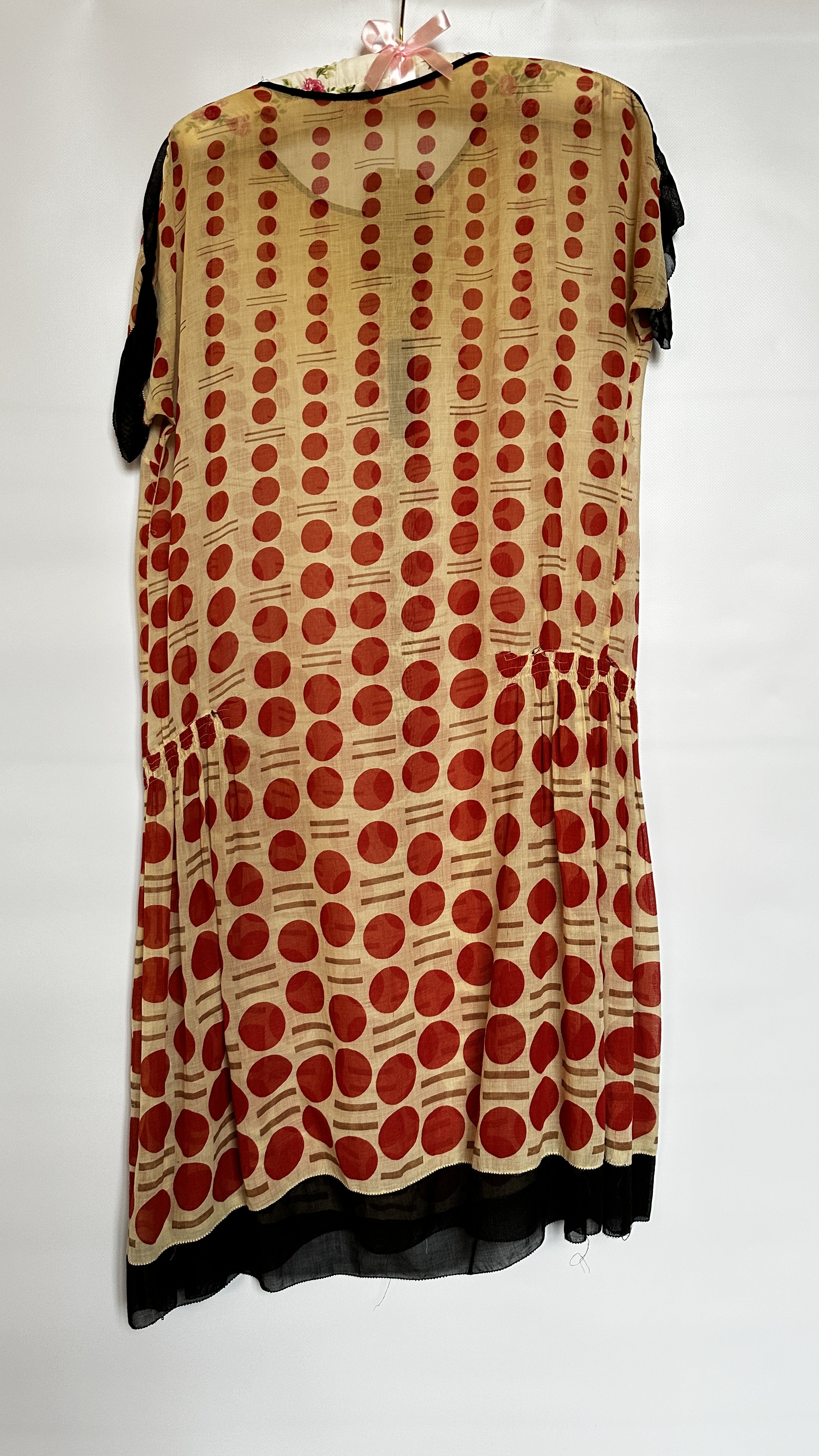 1920S MUSLIN BEIGE DROP WAISTED DRESS WITH RED SPOTS, BLACK TRIM TO SLEEVES, - Image 8 of 14