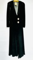 1940S CLASSIC BLACK SILK VELVET EVENING COAT BY LIBERTY WITH 2 LARGE DIAMANTÉ BUTTONS - A/F