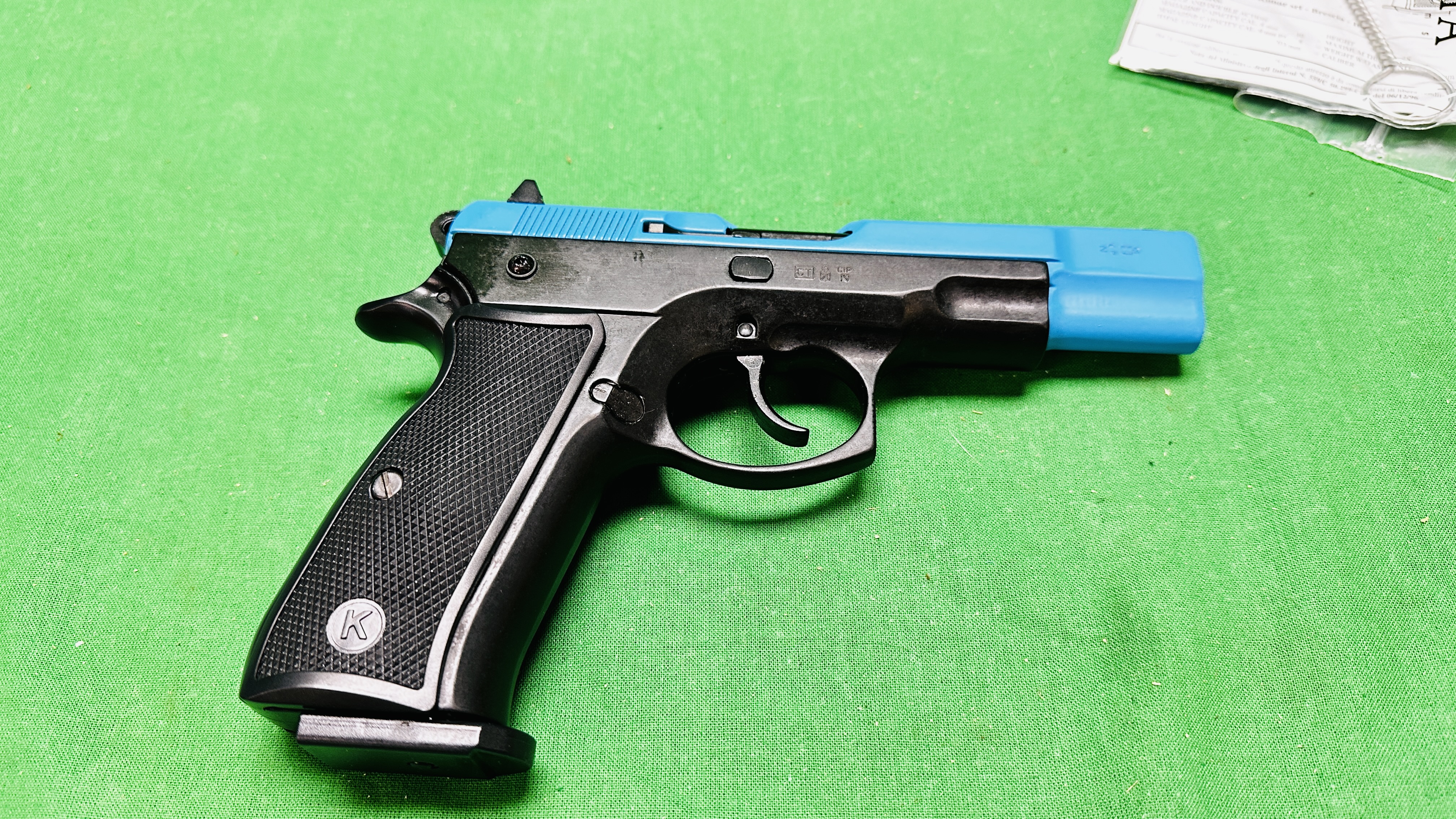 A BOXED CHIPPA 75 ARMEX 8MM BLANK FIRE PISTOL COMPLETE WITH INSTRUCTIONS AND CLEANING ROD - (ALL - Image 8 of 11