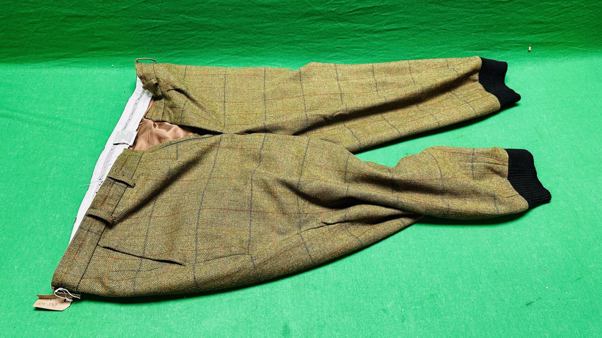 THREE PAIRS OF BARBOUR TWEED SPORTING BREECHES (SIZES - 2 X 40, - Image 4 of 4