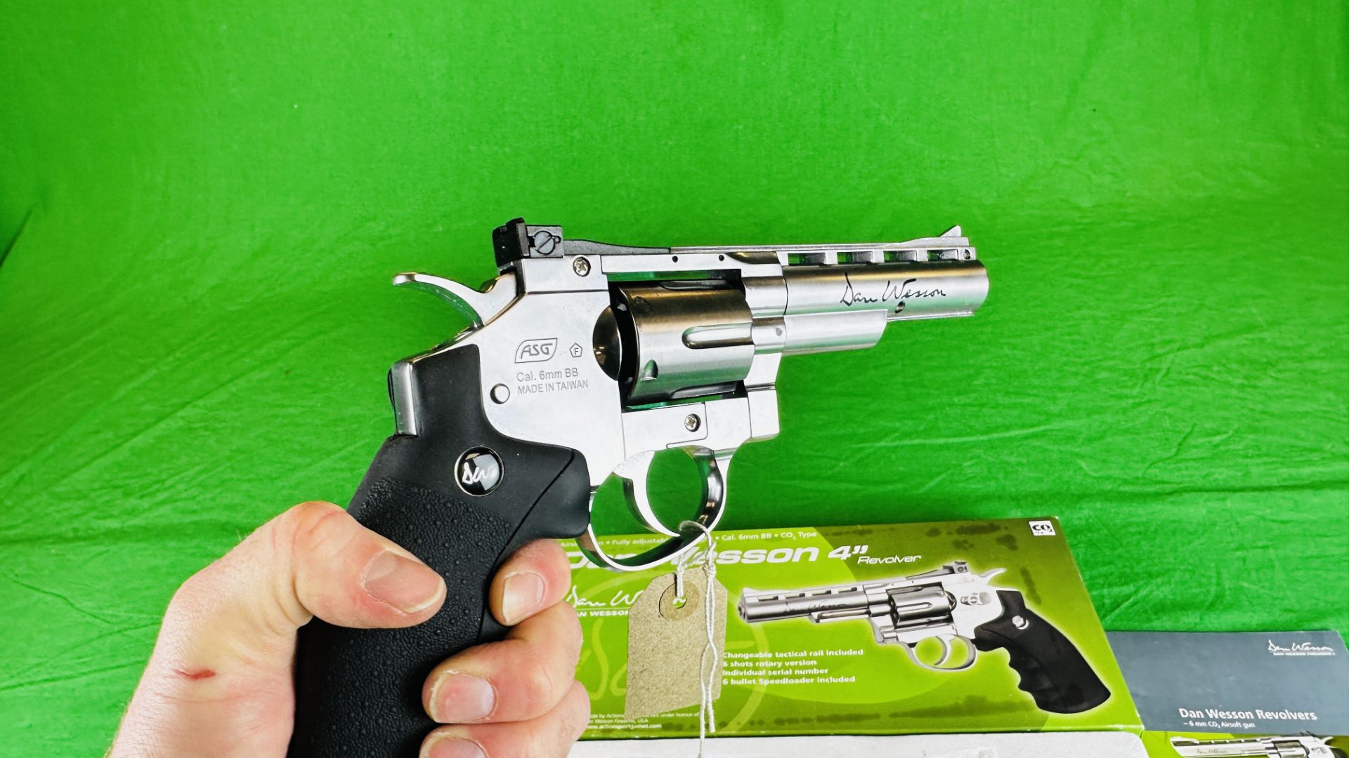 DAN WESSON 4" Co2 CAL. - Image 14 of 19