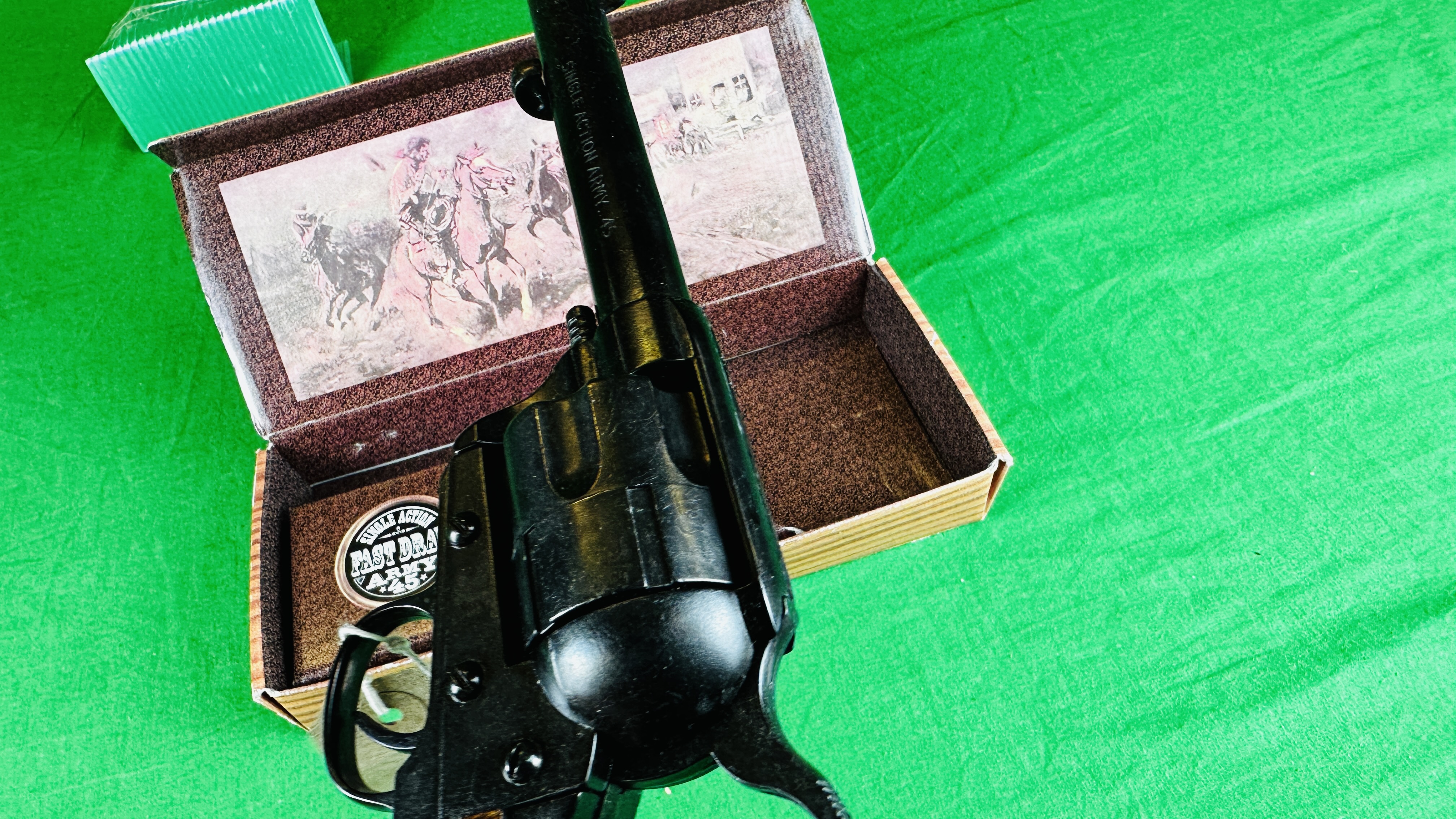 FAST DRAW SINGLE ACTION "ARMY 45" REPLICA REVOLVER (BOXED) - (ALL GUNS TO BE INSPECTED AND SERVICED - Bild 15 aus 17