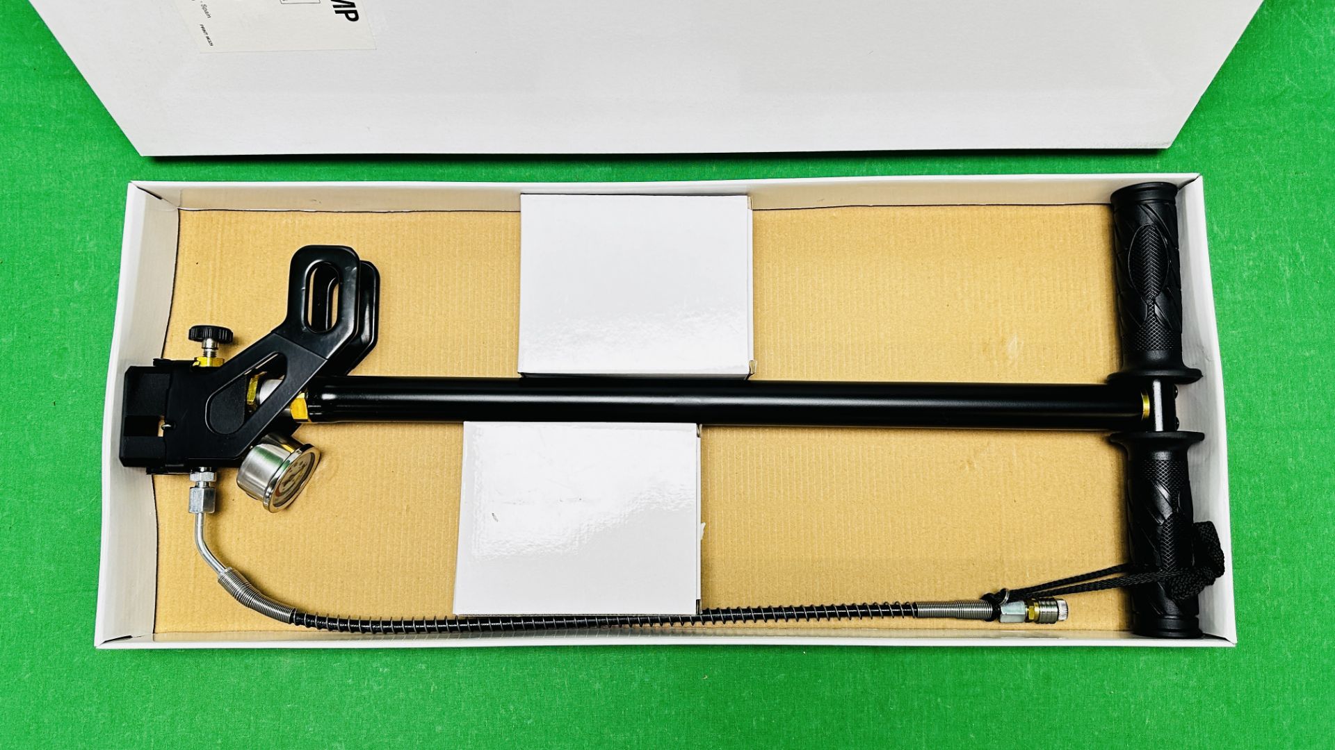 AS NEW GAMO STIRRUP PUMP (BOXED). - Image 2 of 5