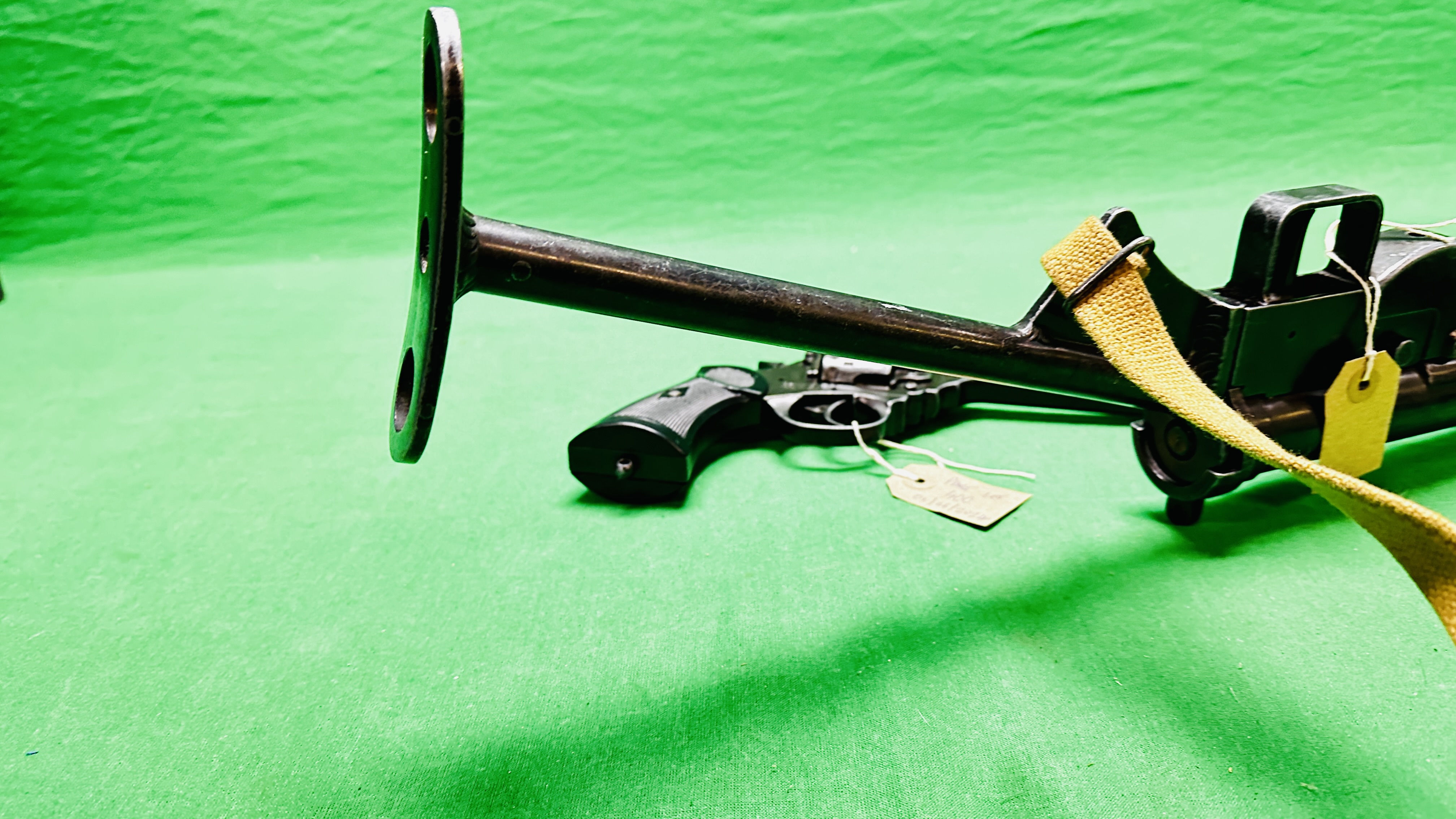 DENIX REPLICA MK2 STEN GUN, - Image 10 of 12