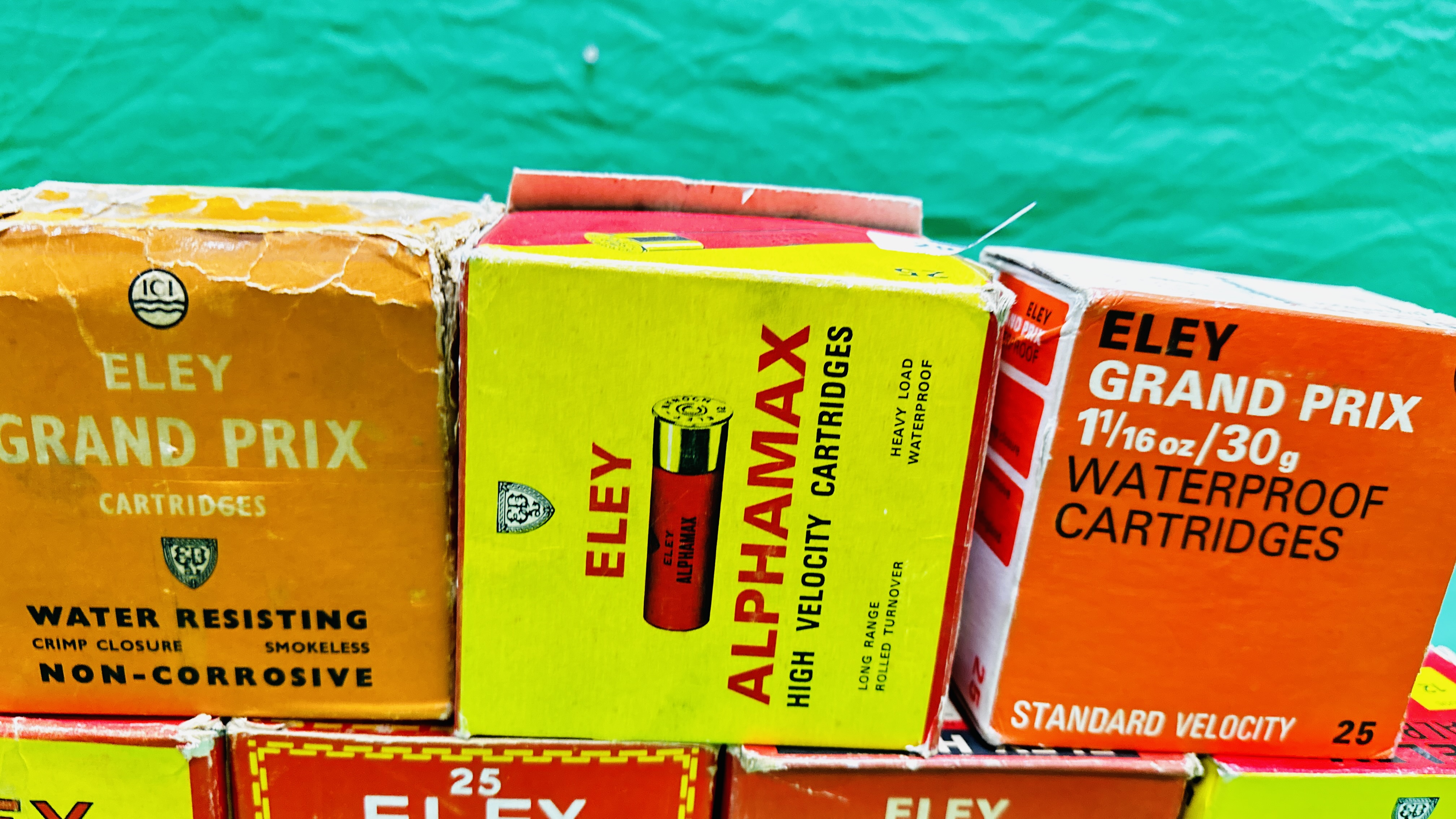 174 X 12 GAUGE ELEY COLLECTORS CARTRIDGES TO INCLUDE ALPHAMAX, GRAND PRIX, - Bild 4 aus 5