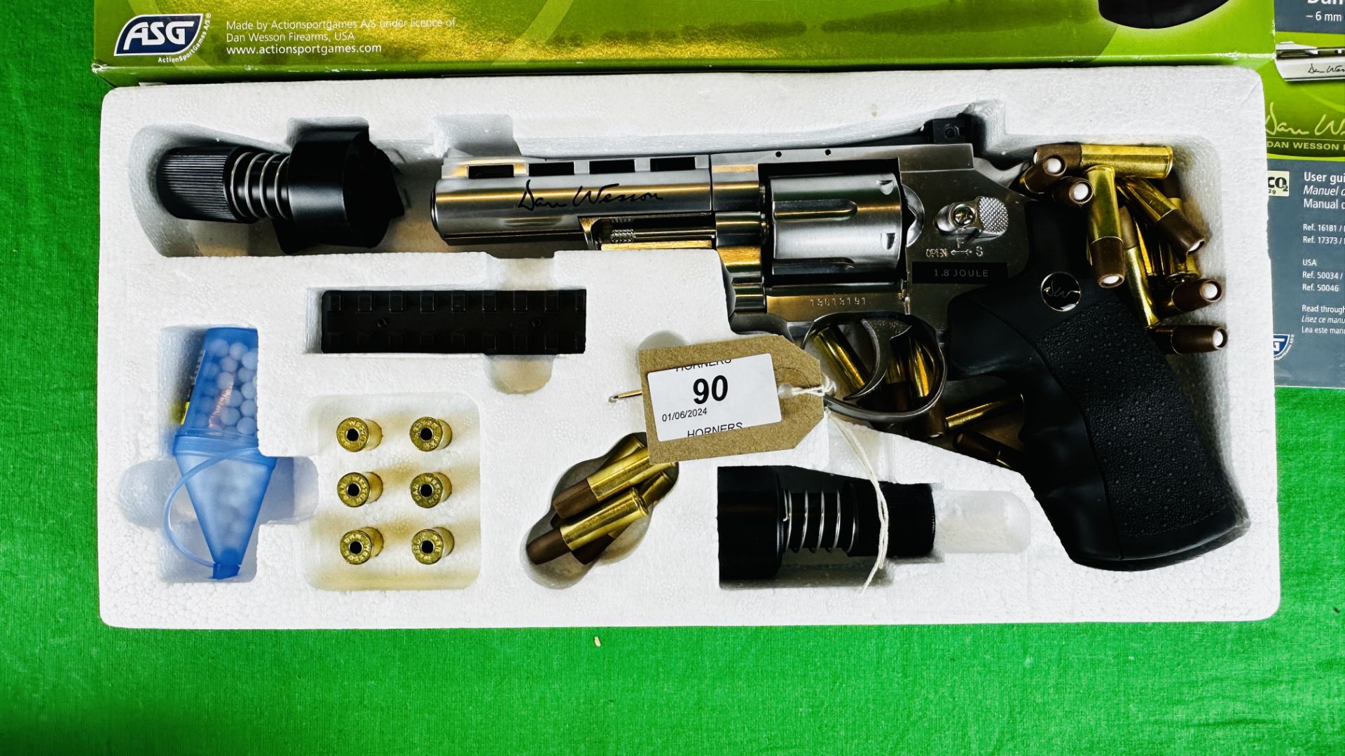 DAN WESSON 4" Co2 CAL. - Image 2 of 19