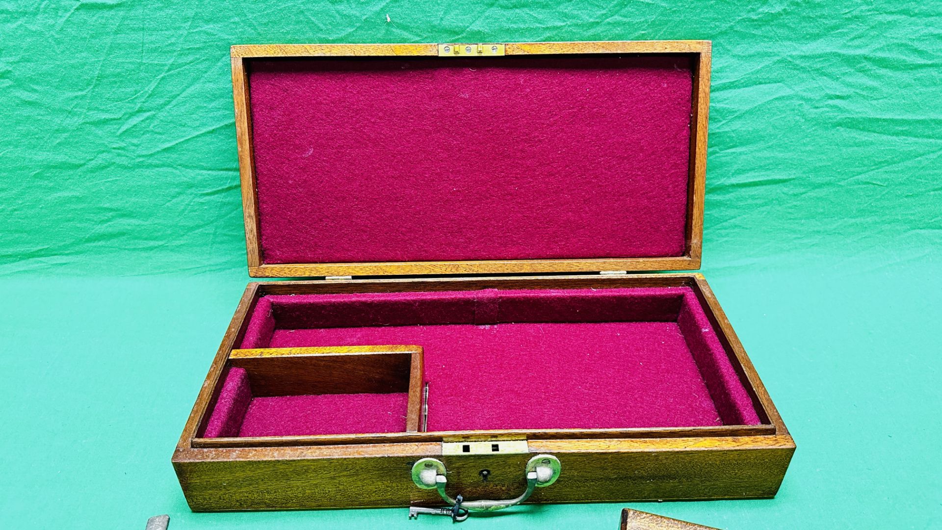 TWO VINTAGE WOODEN BOXES FOR PISTOLS AND TWO VINTAGE LOADING TOOLS - Image 2 of 10